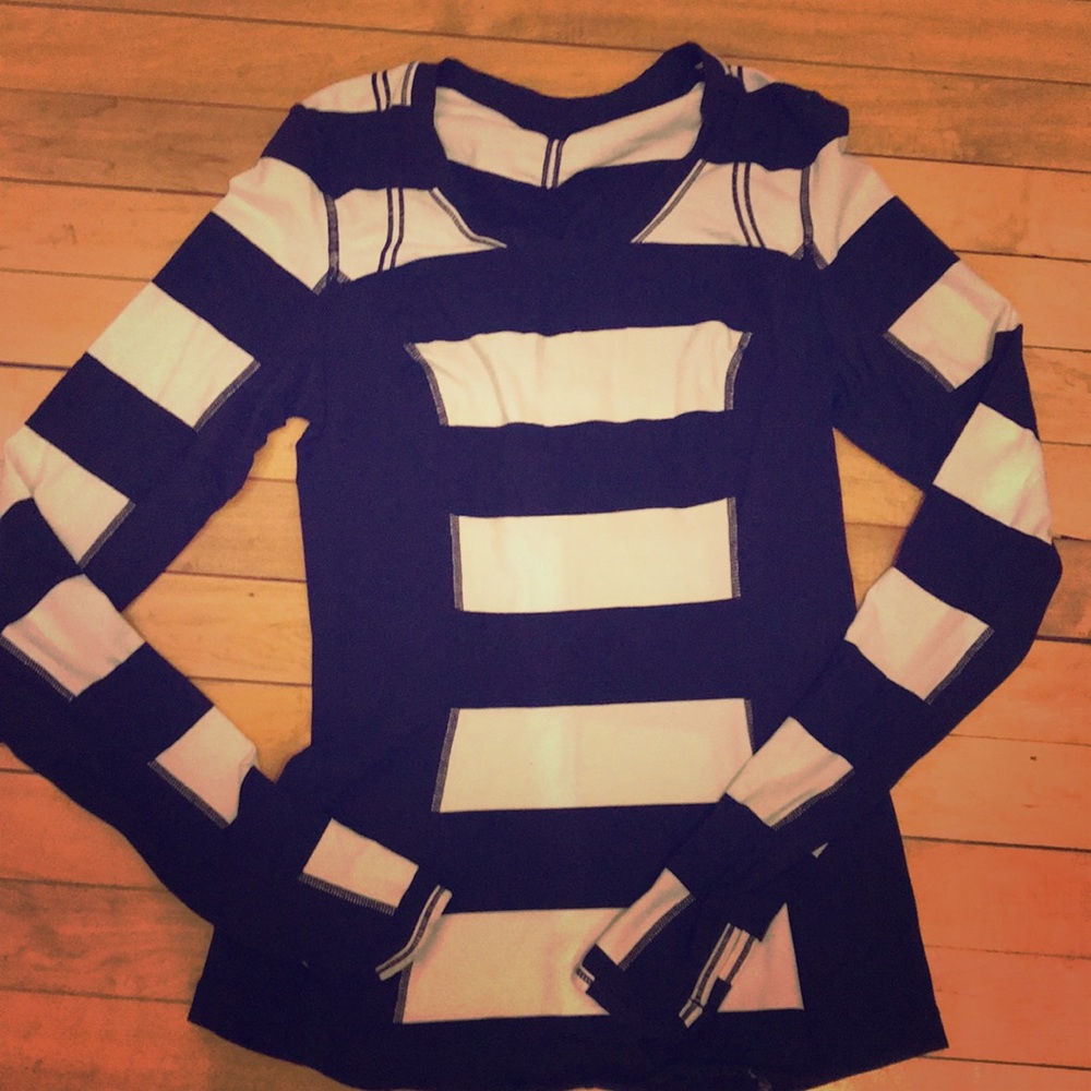 Lululemon run long sleeve shirt